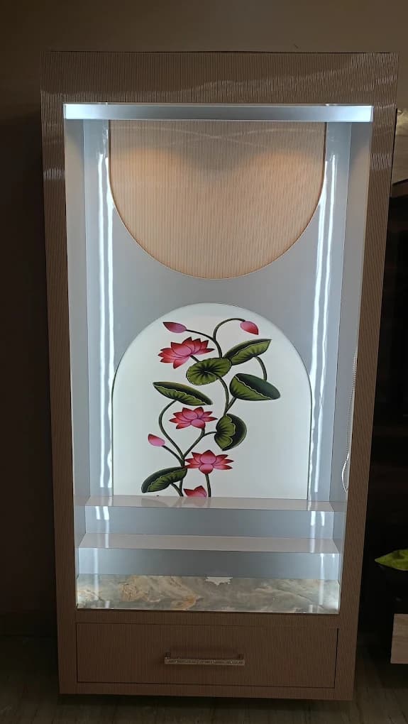 Mango Wood Compact — Ahmedabad